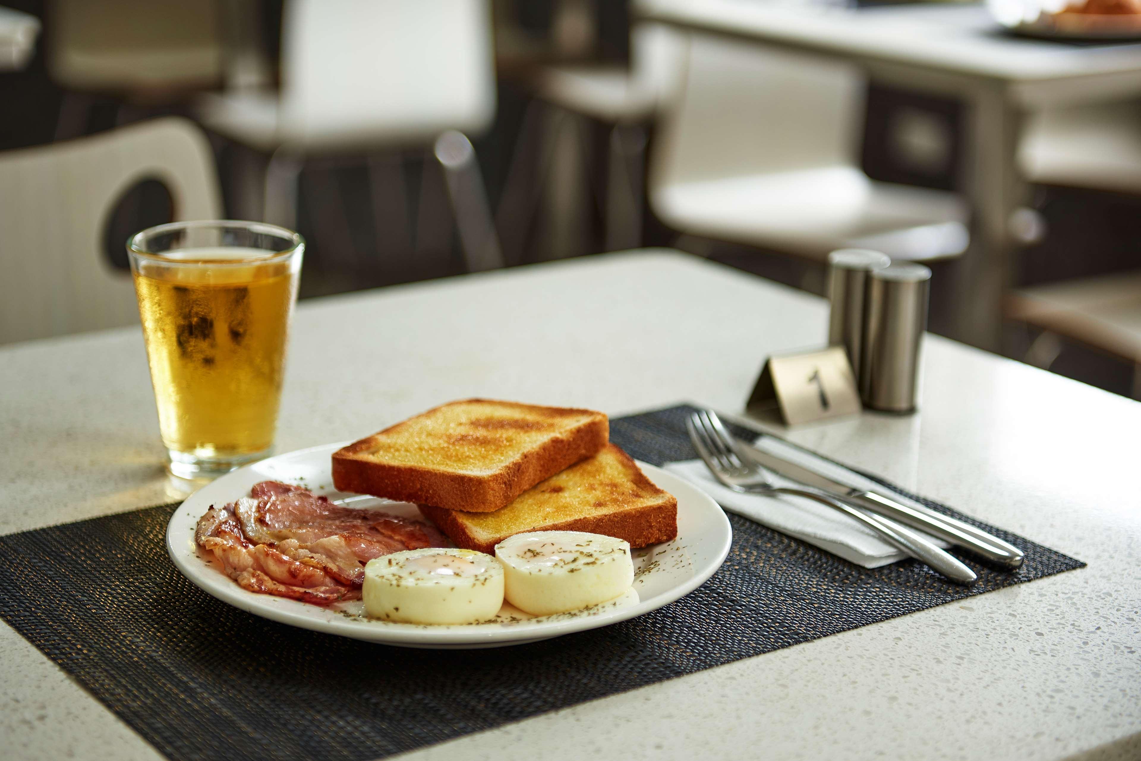 Best Western Casula Motor Inn Экстерьер фото