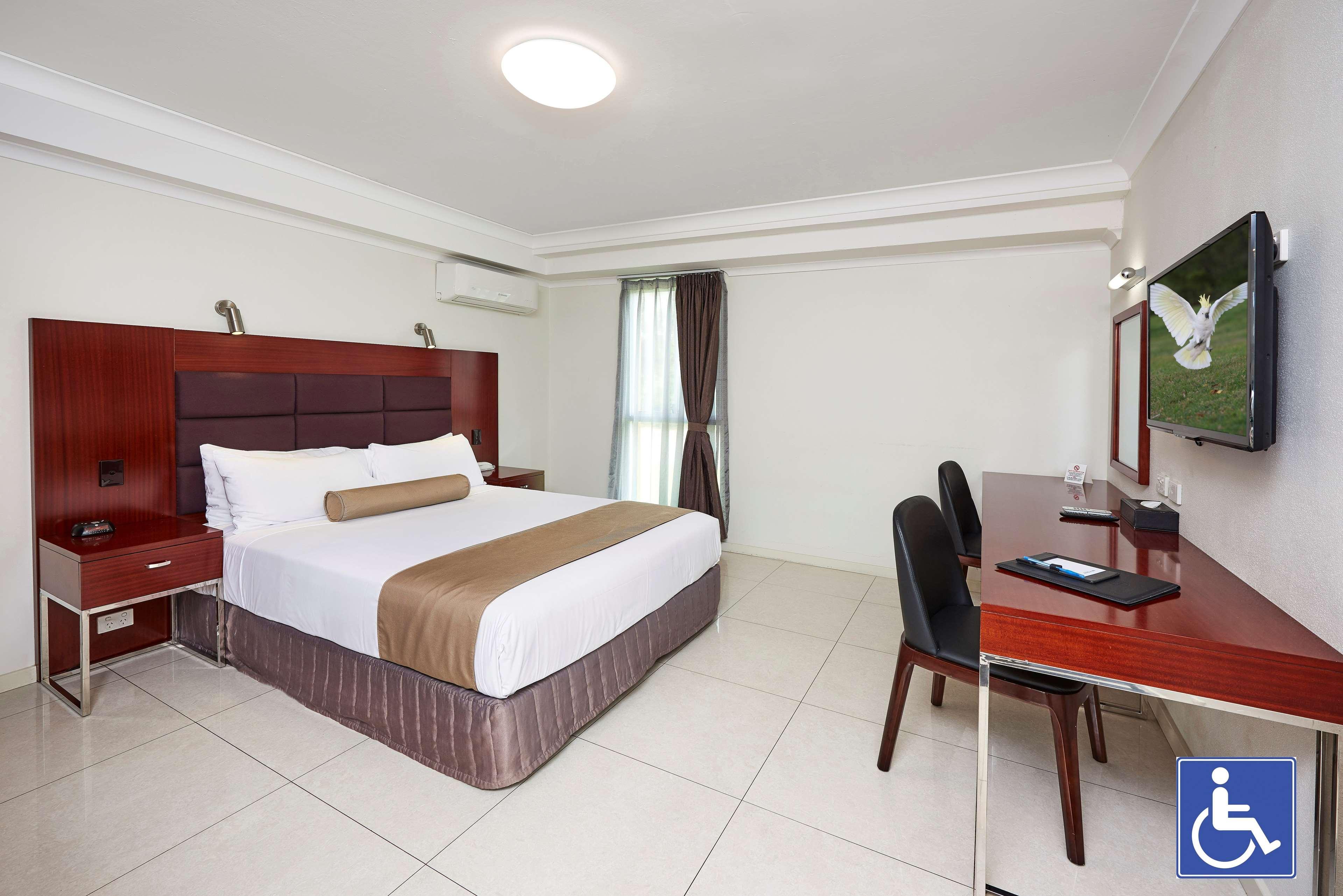Best Western Casula Motor Inn Экстерьер фото