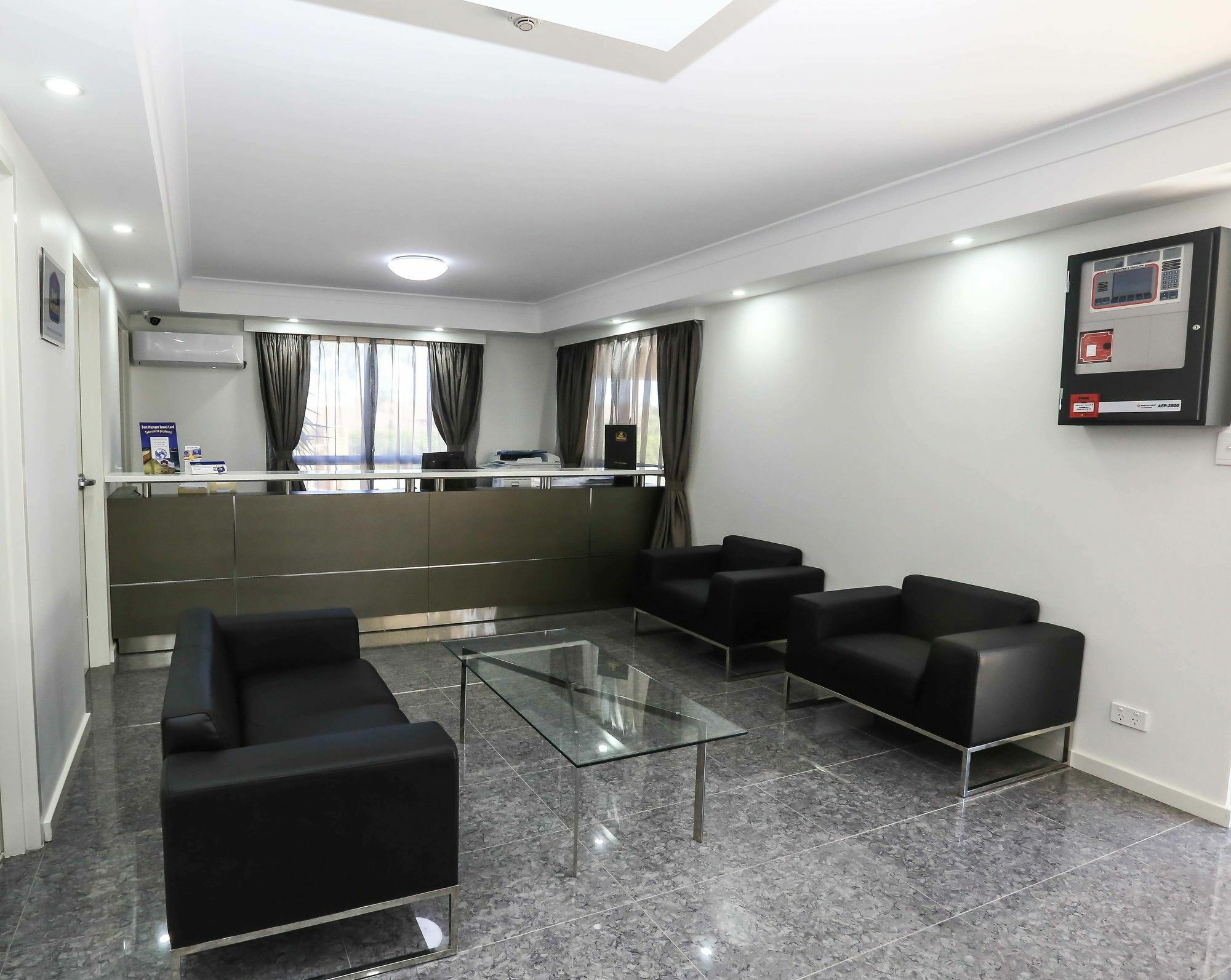 Best Western Casula Motor Inn Экстерьер фото