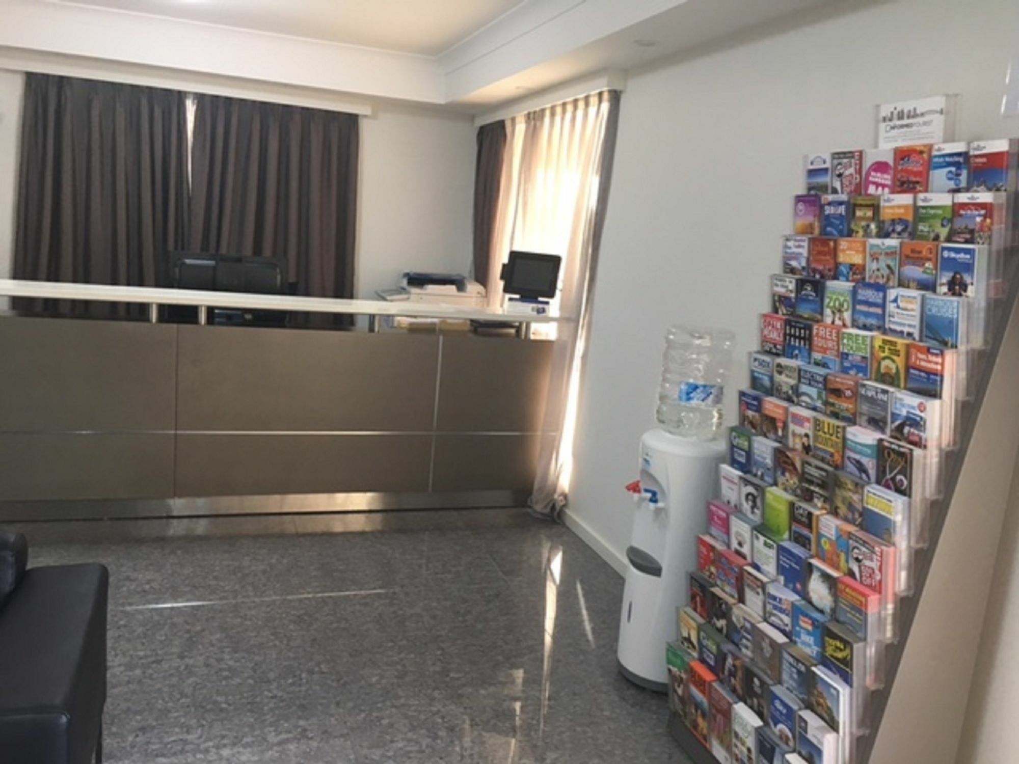 Best Western Casula Motor Inn Экстерьер фото