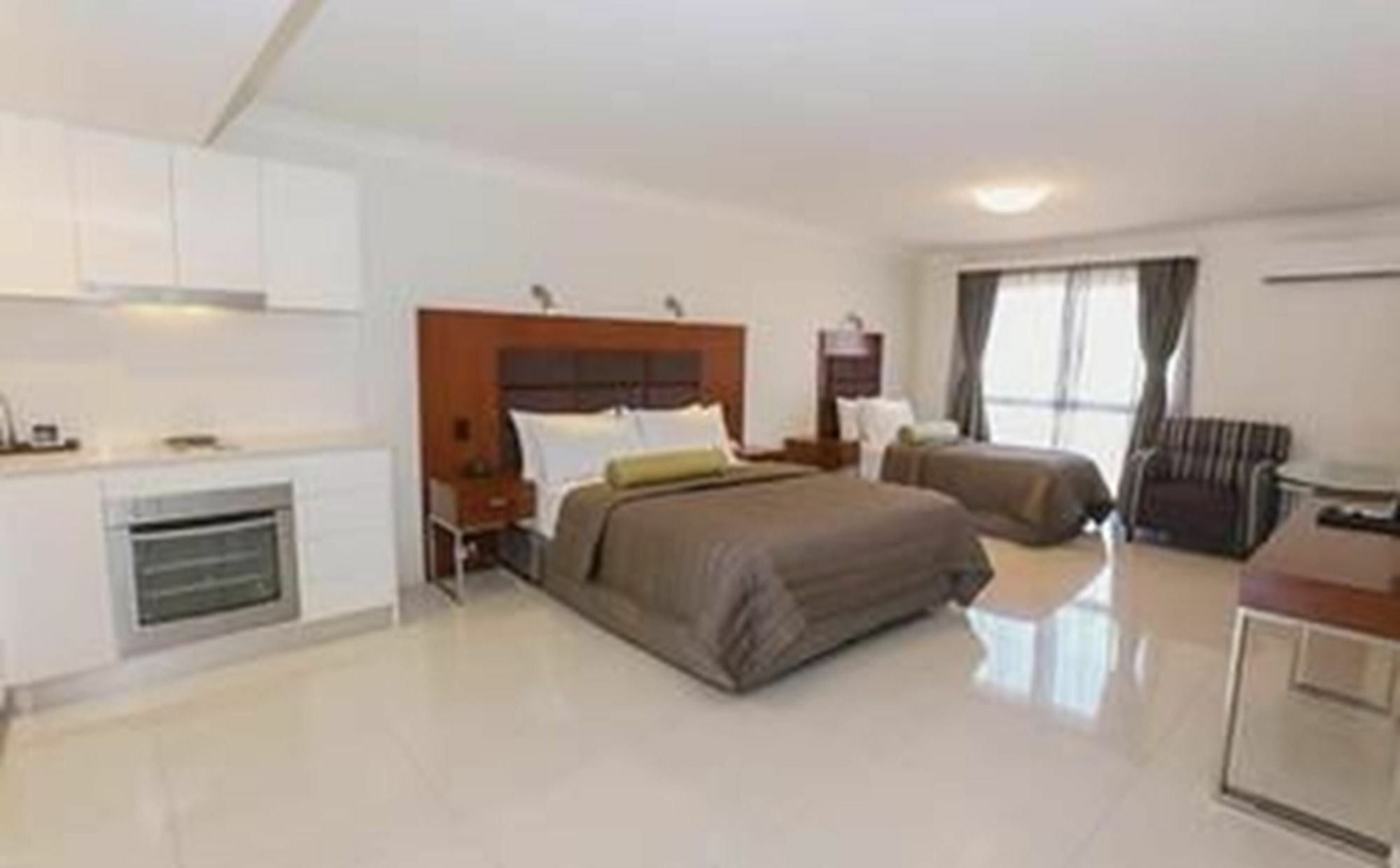 Best Western Casula Motor Inn Экстерьер фото