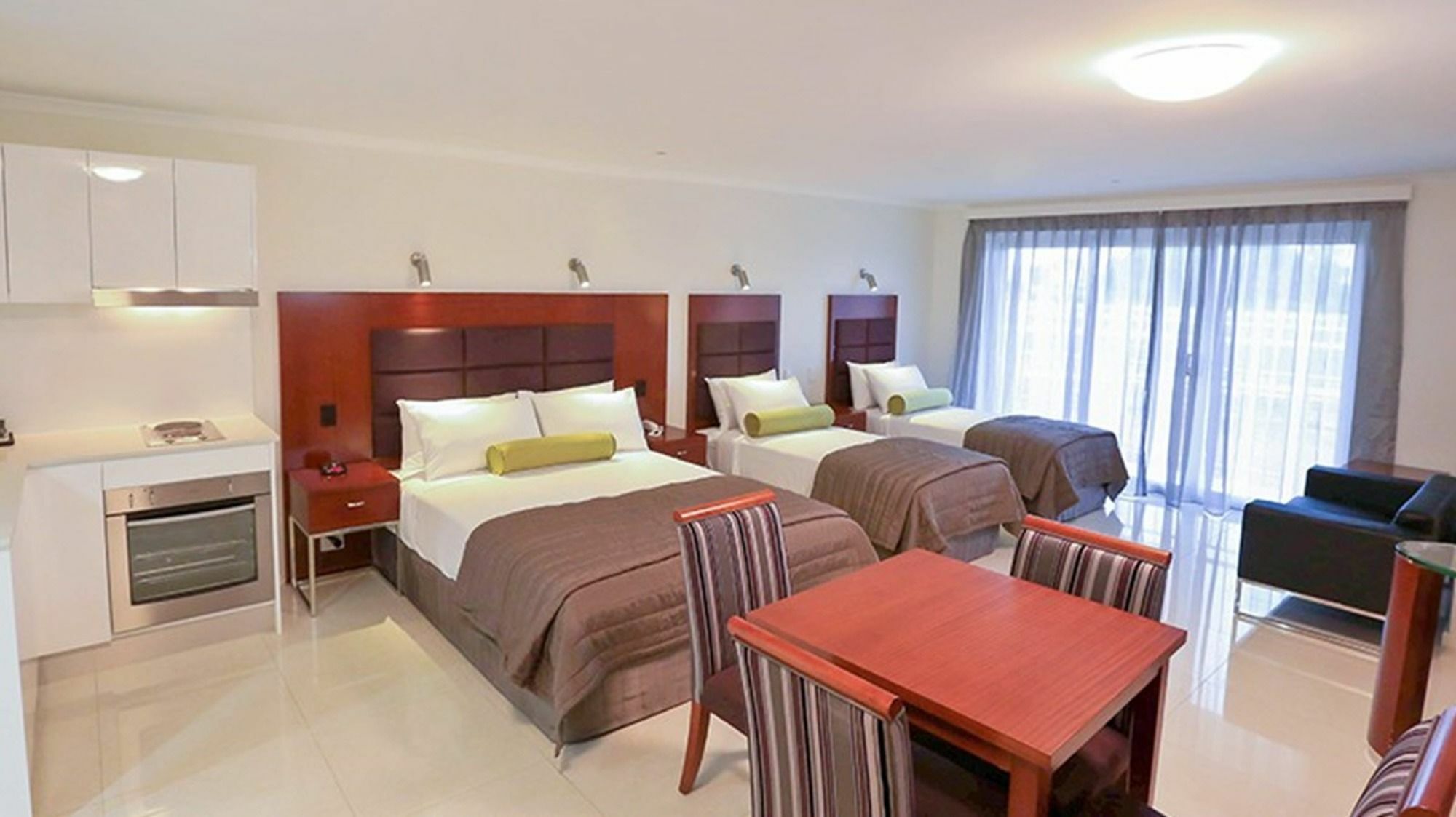 Best Western Casula Motor Inn Экстерьер фото