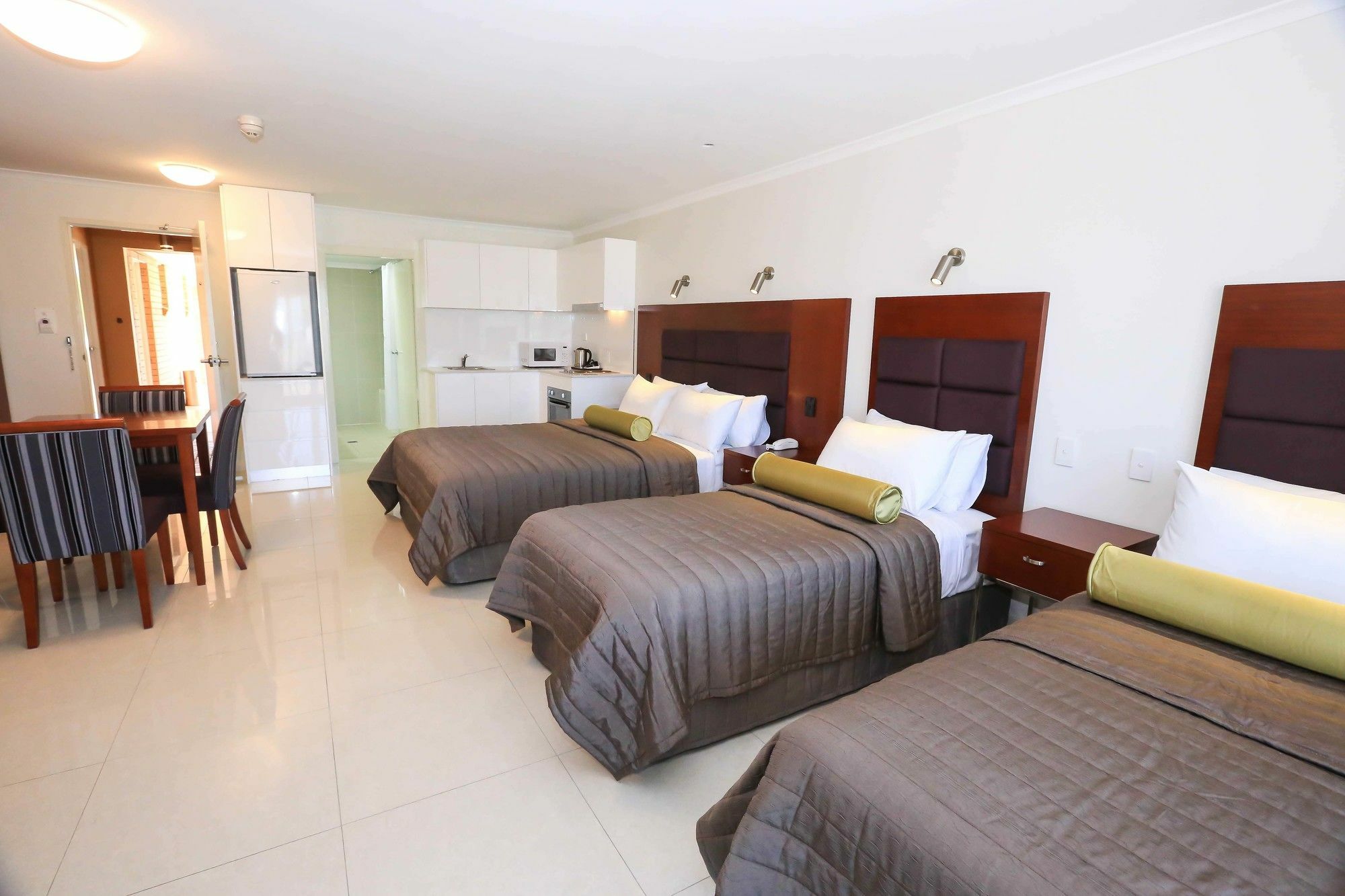 Best Western Casula Motor Inn Экстерьер фото