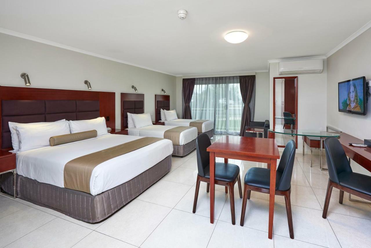 Best Western Casula Motor Inn Экстерьер фото